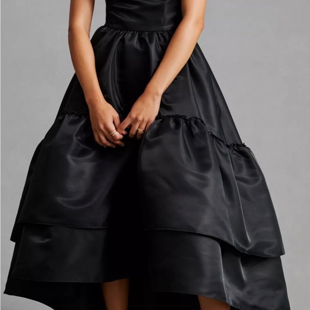 Elegant Black Satin Backless Gown